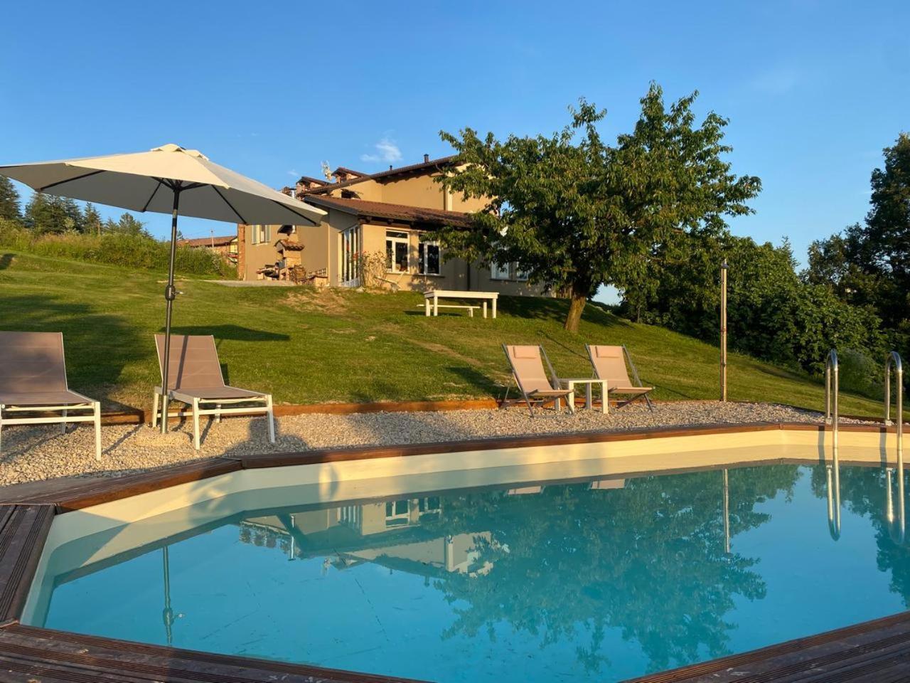 La Casa Di Roby-1 Appartamento La Morra Con Piscina Eksteriør bilde